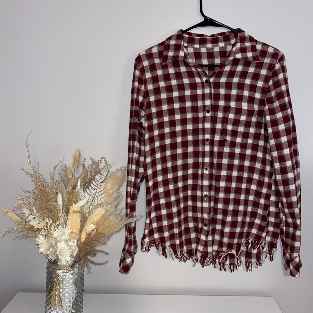 Size M, Red and White Flannel, Distressed Bottom